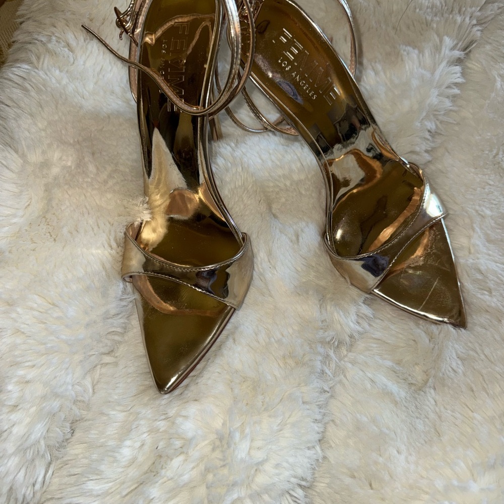 GG Heel in Mirrored Gold - Picture 2 of 11